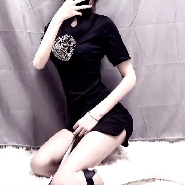 丑闻风暴 高清封面